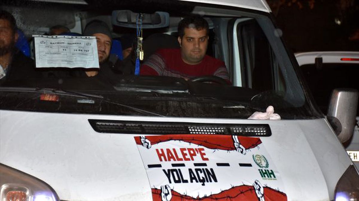 Halep\'e Yol Açın" Kampanyası