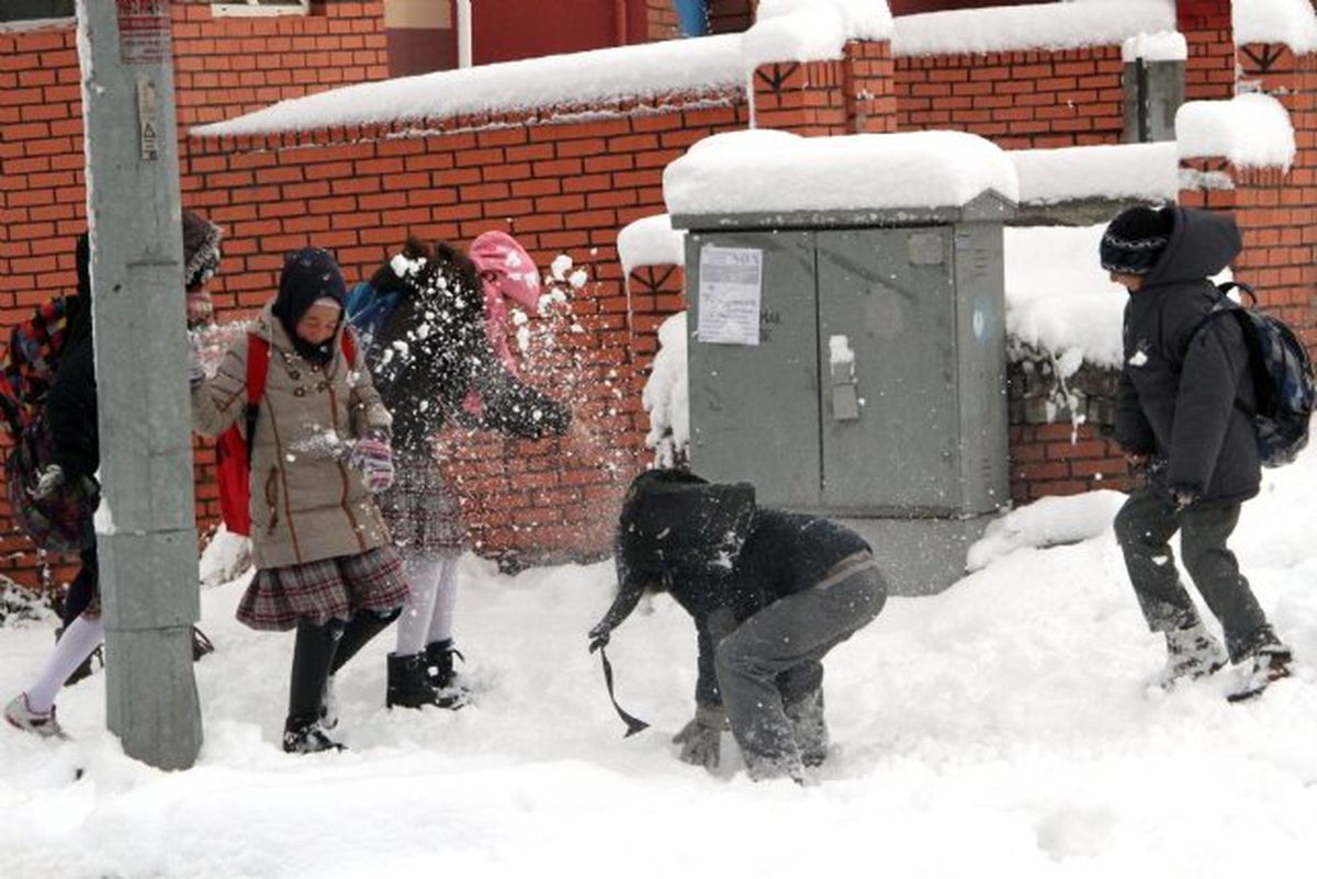 Isparta\'da İki İlçede Okullara Bir Günlük Kar Tatili