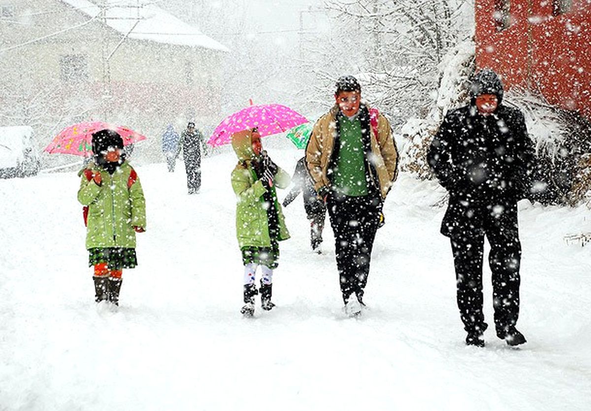 Isparta\'nın İki İlçesinde Kar Tatili