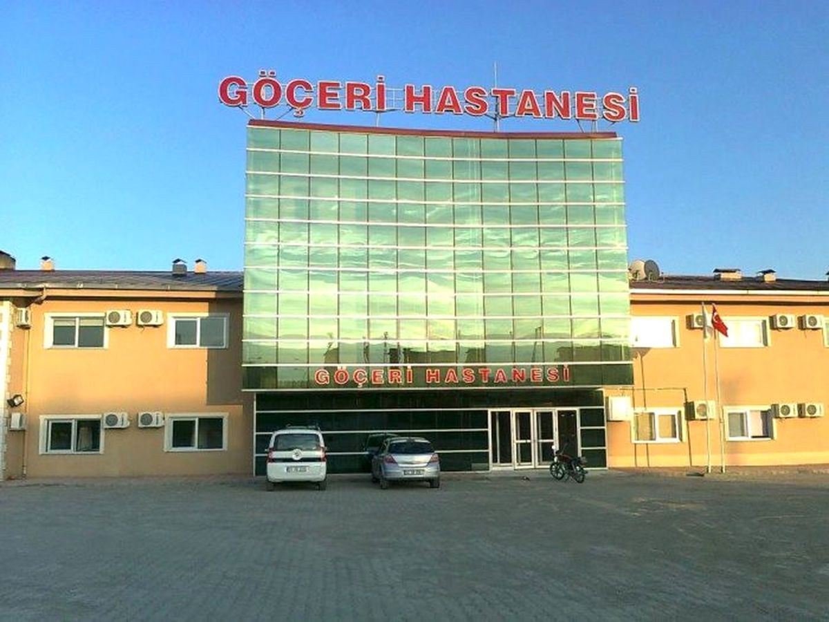 Kahta\'da 84 Öğrenci Gıda Zehirlenmesi Şüphesiyle Hastanelik Oldu