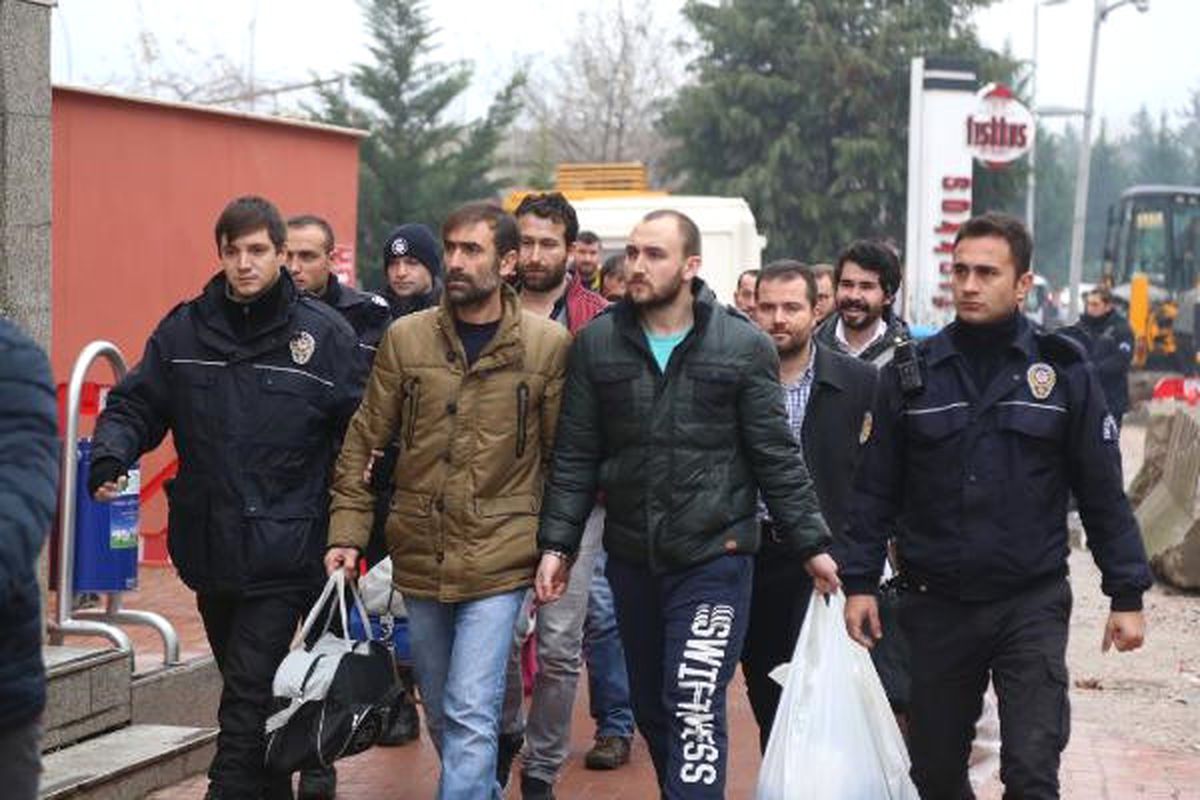 Kocaeli\'de Bylock Operasyonunda 12 Kişi Adliyeye Sevk Edildi