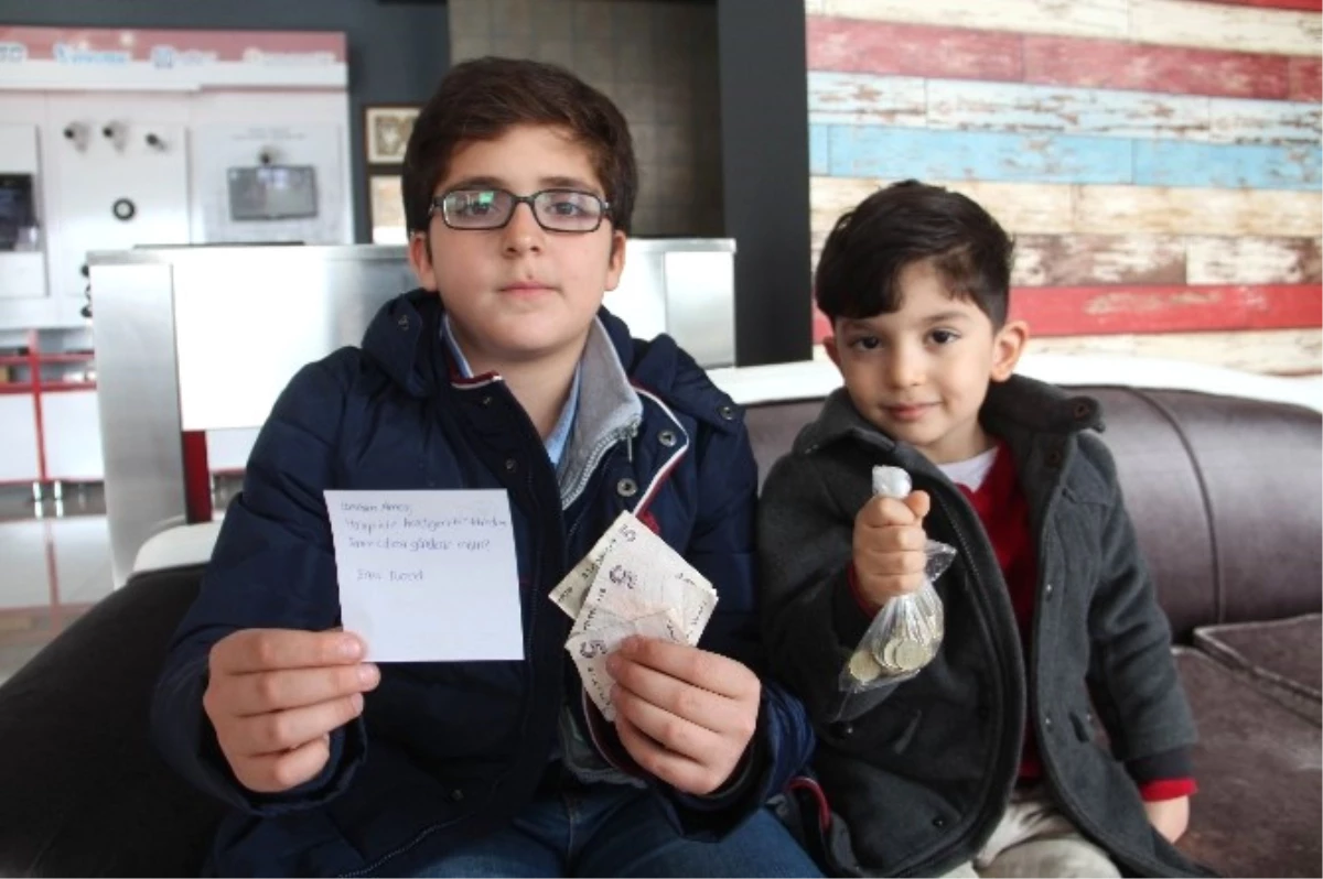 Kocaman Yürekli 2 Çocuk Harçlıklarını Halep\'e Gönderdi