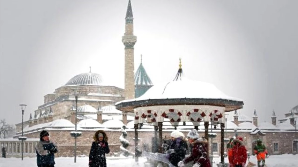 Konya\'da Kar Tatili Uzadı (2)