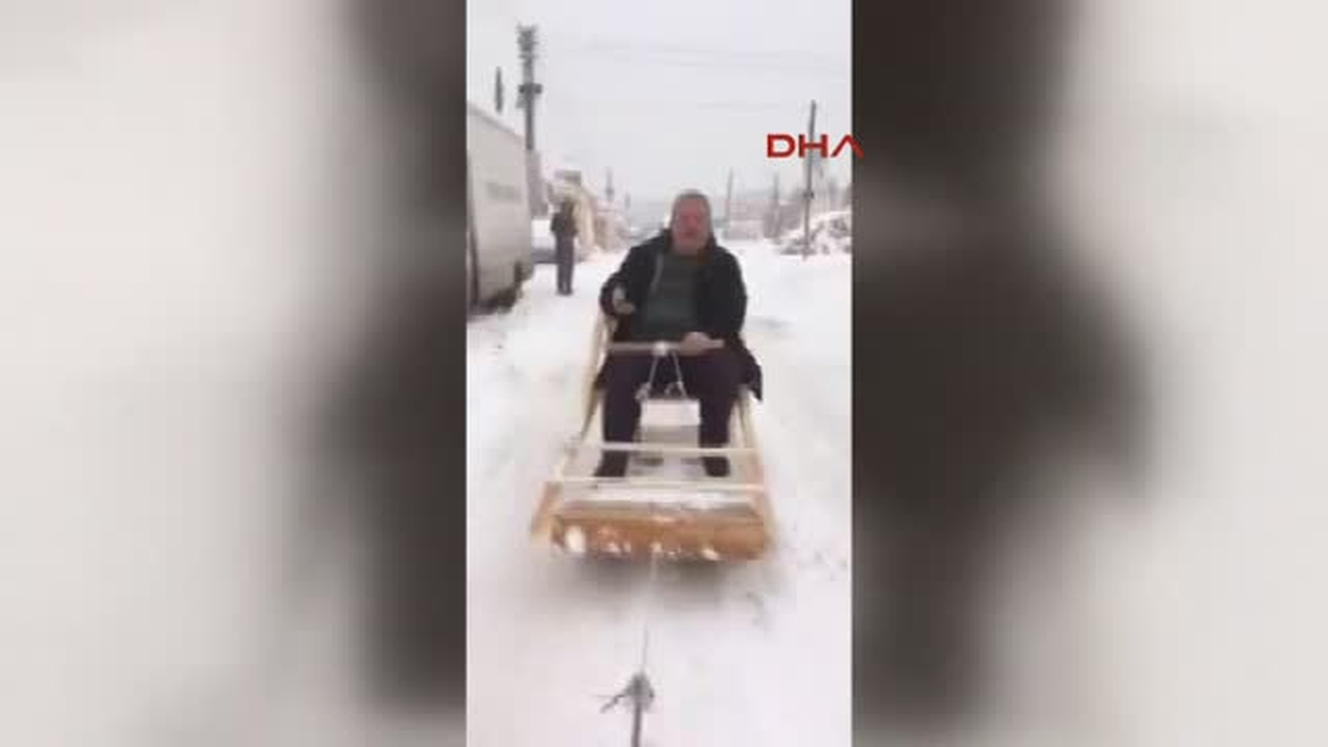 Konya Vatandaşın Kaydırak Keyfi Güldürttü