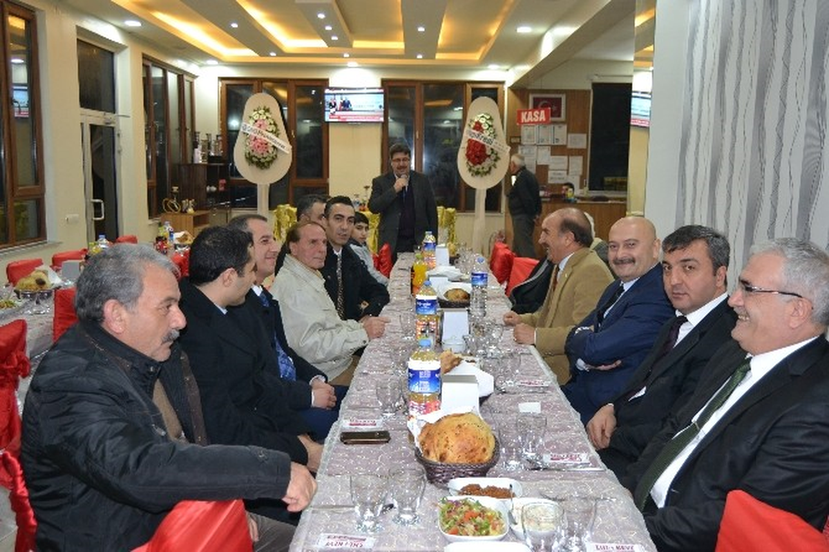 Kulu\'da Özel Sektör ve Kurum Müdürleri Tanışma Yemeğinde Bir Araya Geldi