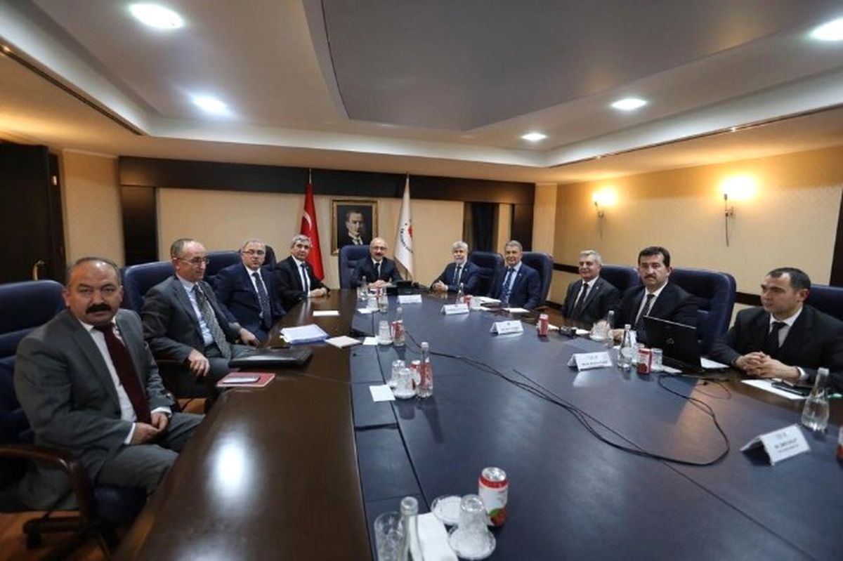 Mersin\'deki TOKİ Projeleri Masaya Yatırıldı