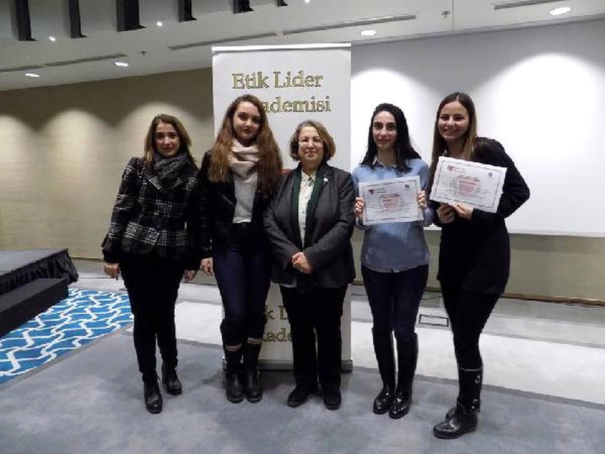 Öğrenciler Maltepe Üniversitesi\'nde Etik Lider Olarak Yetişiyor