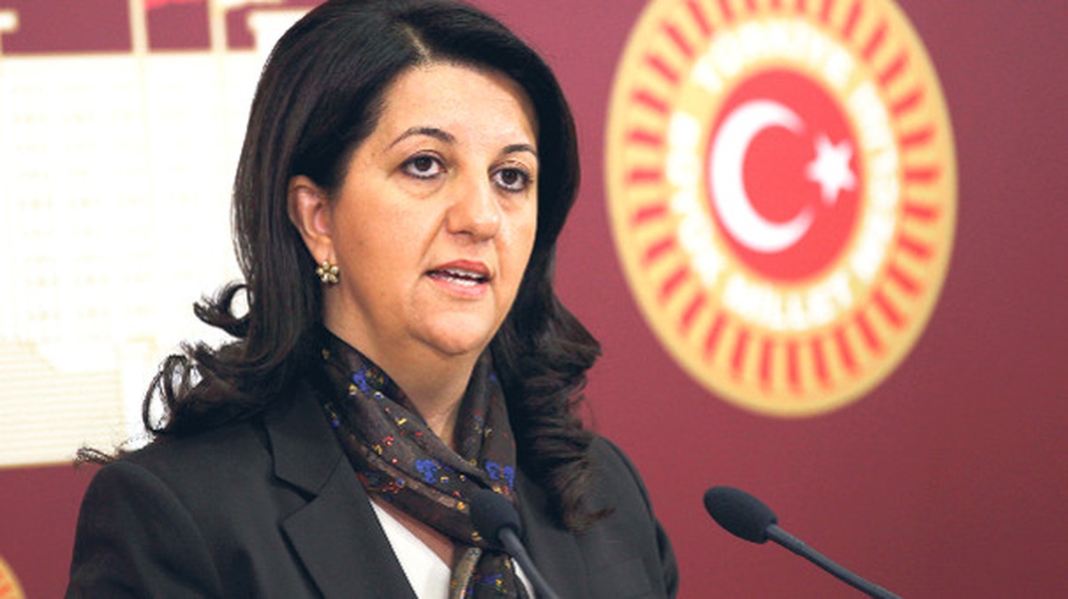 Pervin Buldan Adliye Çıkışında Açıklama Yaptı (1)