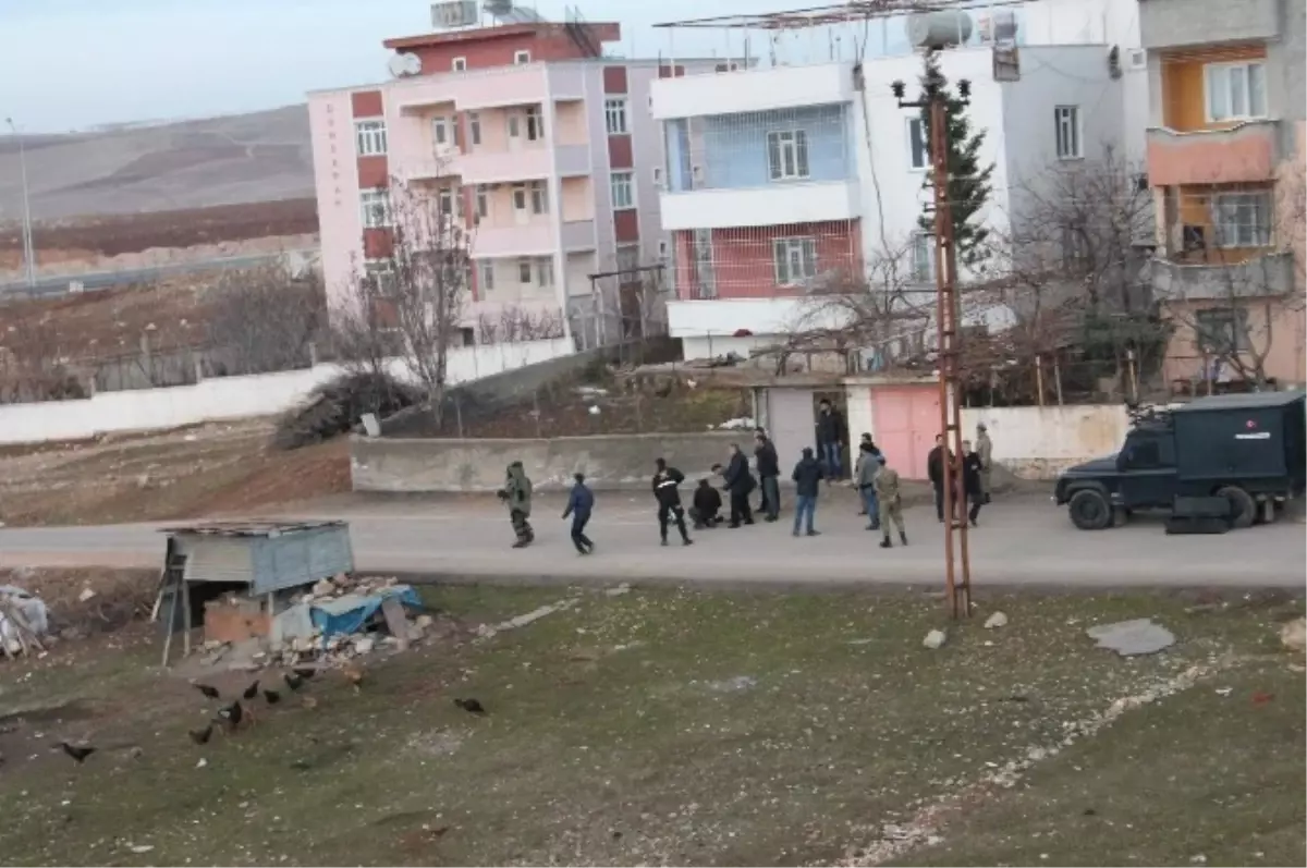 Siirt\'te Menfeze Yerleştirilmiş Patlayıcı Bulundu