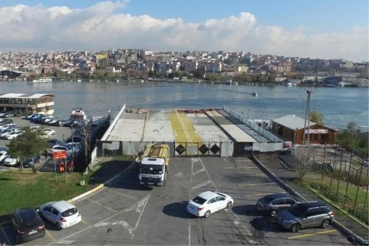 Tarihi Galata Köprüsü Kaldırıldı