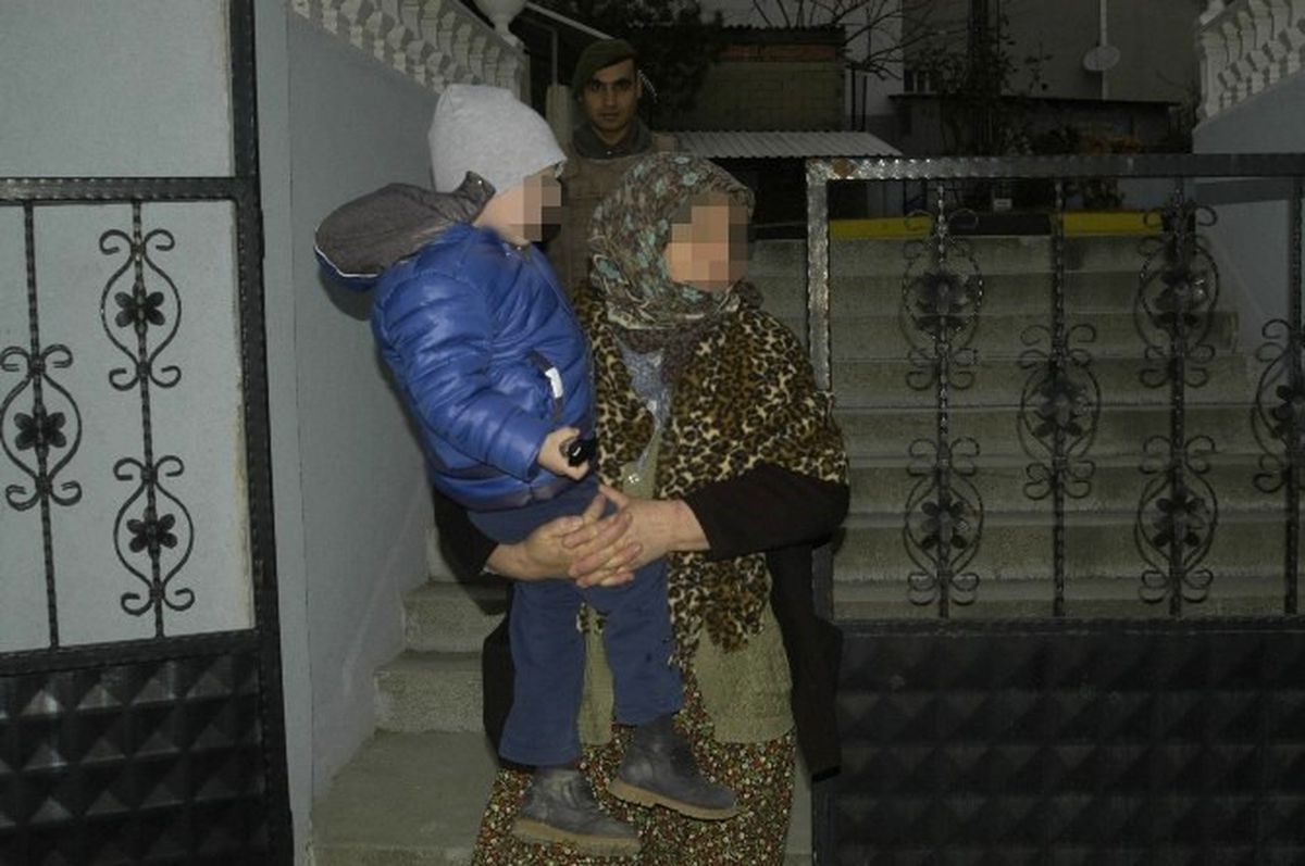 Torununuza Zarar Veririz" Tehdidiyle Dolandırdılar