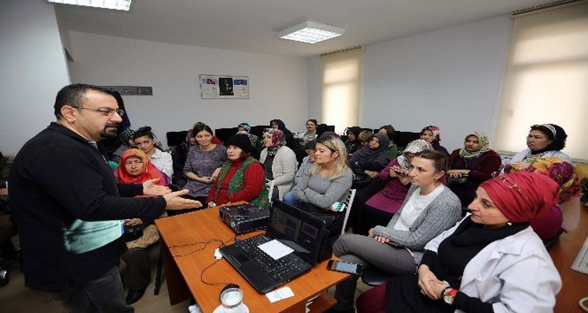 Yenimahalle\'de Eğitim Seminerleri Devam Ediyor