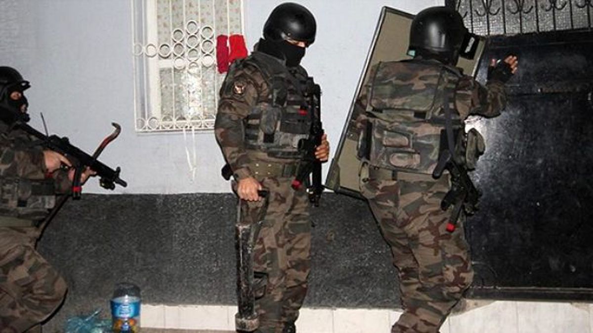 3 İlde İnsan Kaçakçılarına Operasyon