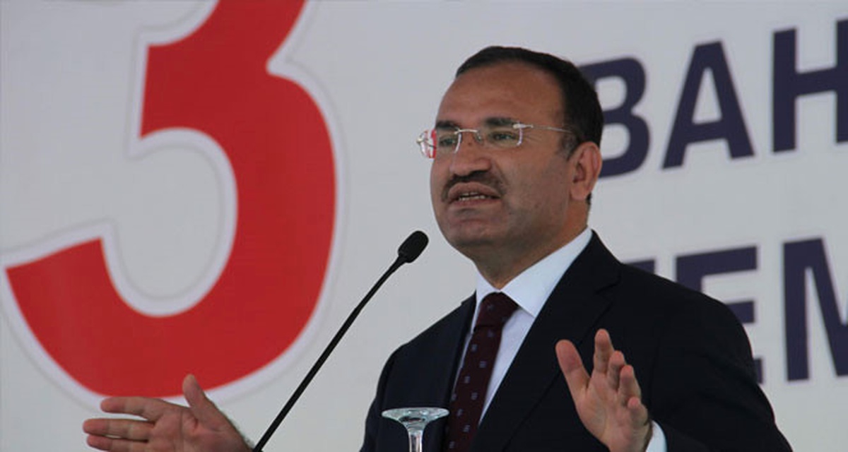 Adalet Bakanı Bozdağ: "Bu Meclis Anayasa Yapamaz mı? Aramızdaki Fark Bu, Size Göre Sadece...