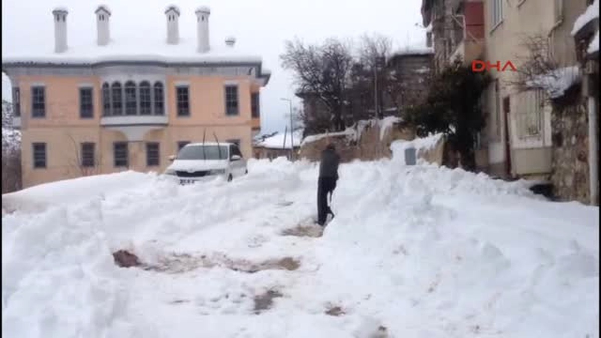 Akseki\'de Kar Yaşamı Olumsuz Etkiliyor