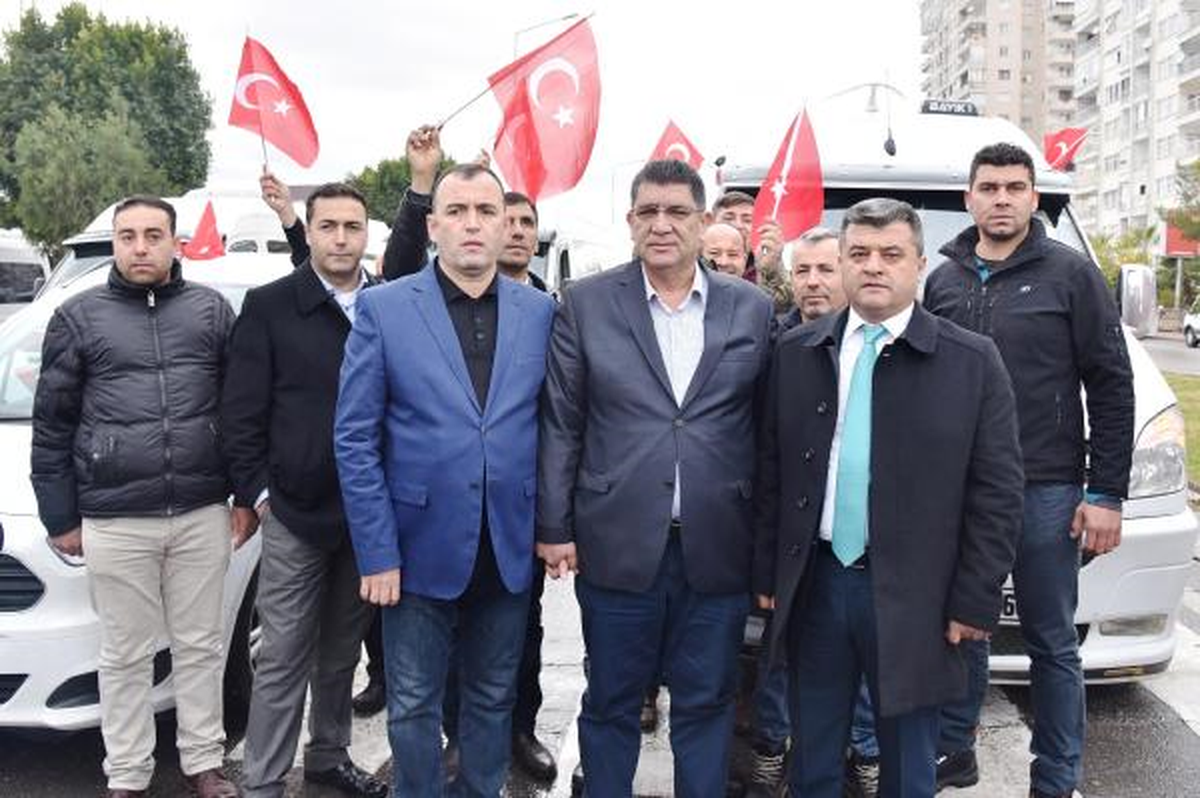 Antalya\'da 3 Bin 350 Servisçi ve Taksici Terörü Kınadı