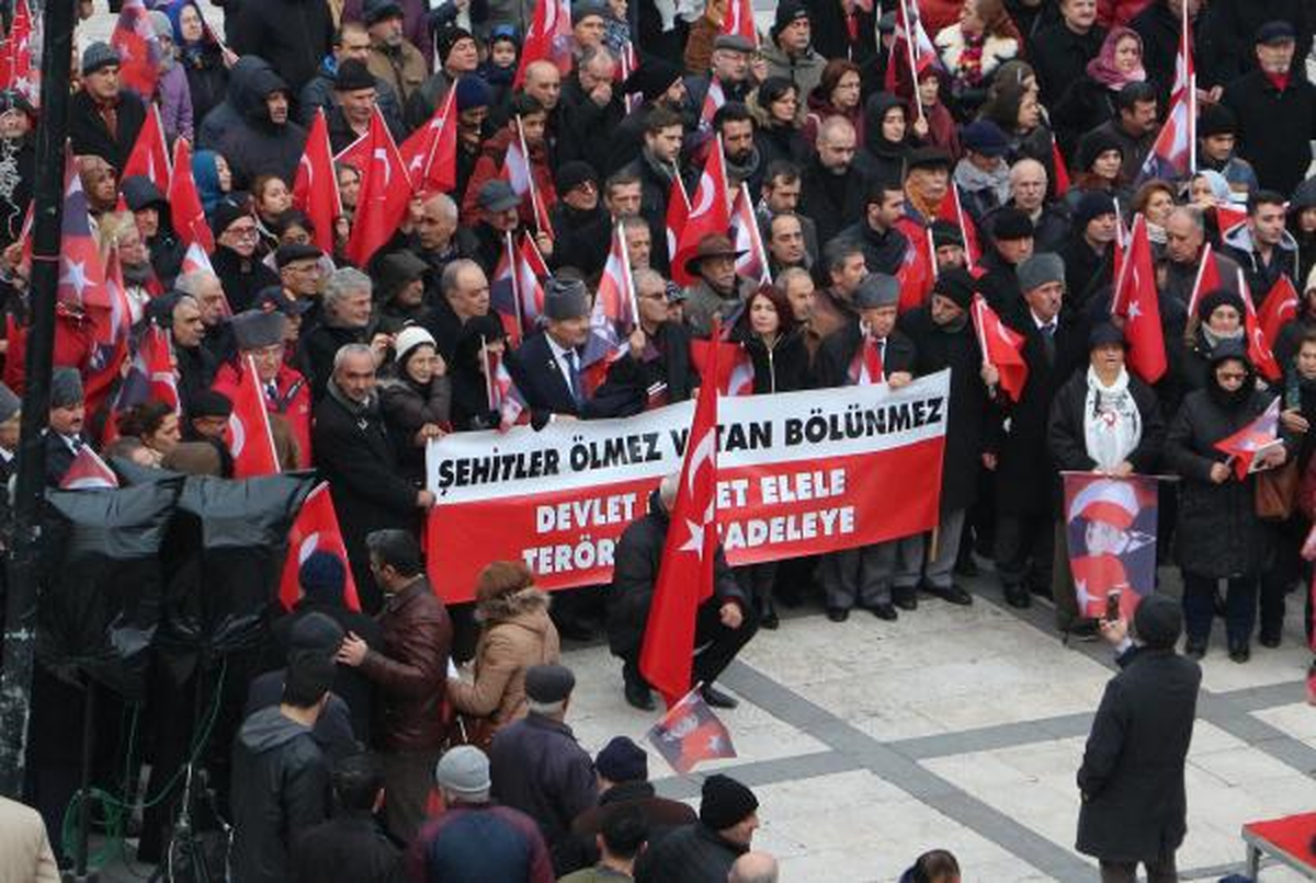 Avcılar\'da Teröre Karşı Ortak Tepki