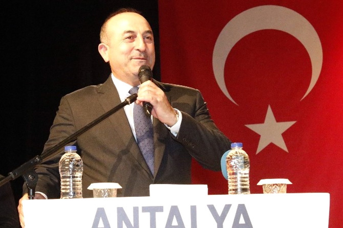 Bakan Çavuşoğlu: "Cumhurbaşkanımızı AK Parti\'yle Birleştirme Zamanı Gelmiştir"
