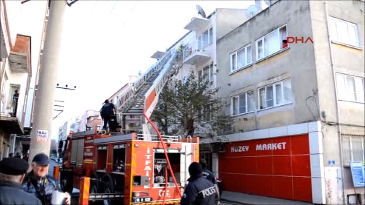 Balıkesir Babasına Kızıp Evi Yaktı Iddiası
