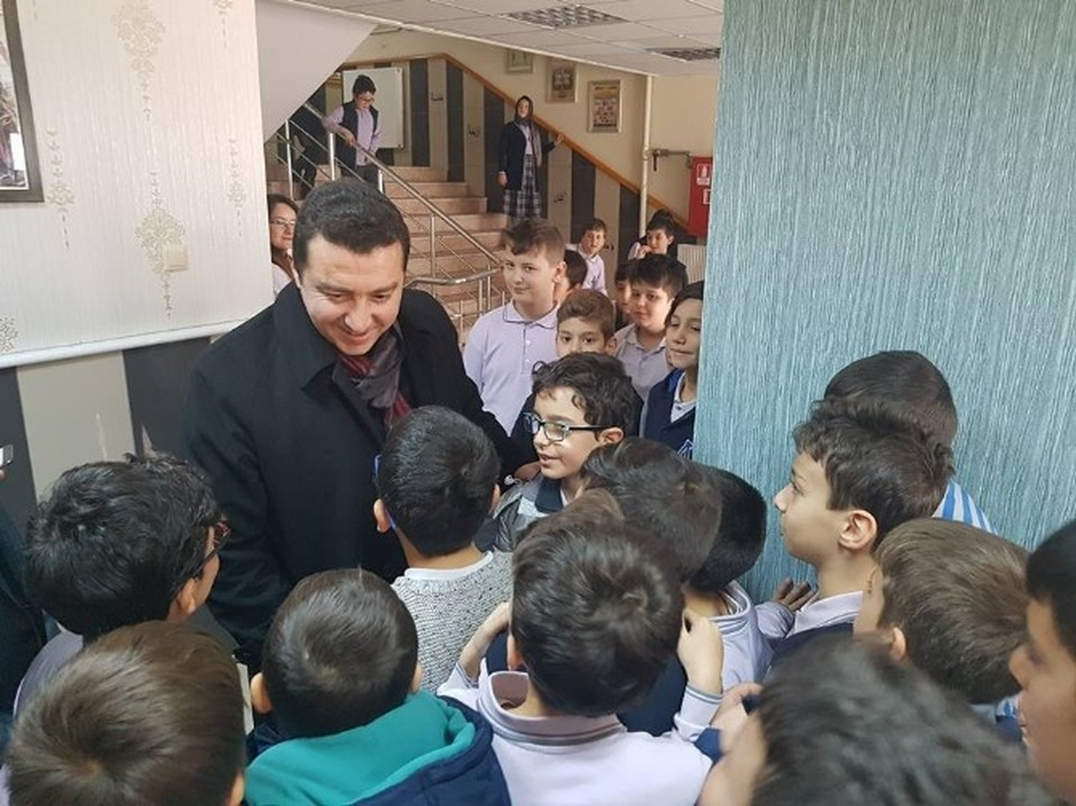 Başkan Bakıcı, İmam Hatip Ortaokulu\'nu Ziyaret Etti