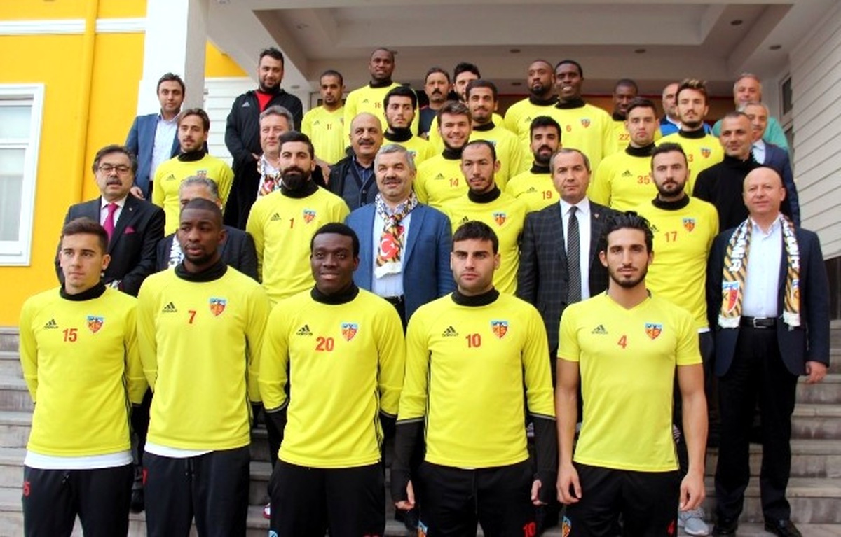 Belediye Başkanlarından Kayserispor\'a Destek Ziyareti