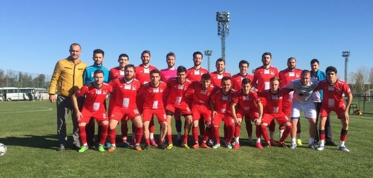 Bilecik Şeyh Edebali Üniversitesi Futbol Takımı Antalya\'da 4\'de 3 Yaptı