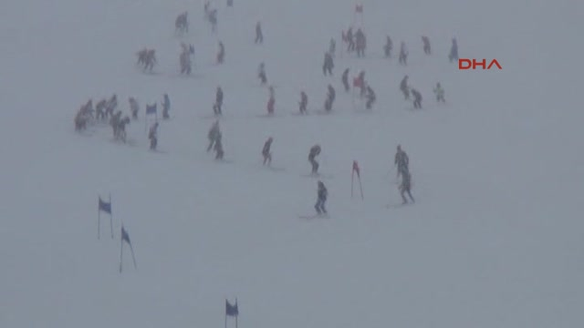 Bitlis\'te \'Alp Disiplini Il Birinciliği\' Kayak Yarışması Düzenlendi
