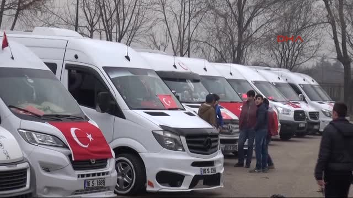 Bursa Servis Minibüsleri Şehitler Için Konvoy Oluşturdu