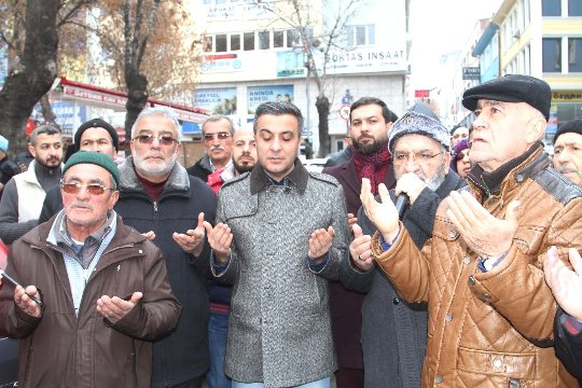 Çankırı\'da "Halep\'te İnsanlık Ölmesin" Yürüyüşü