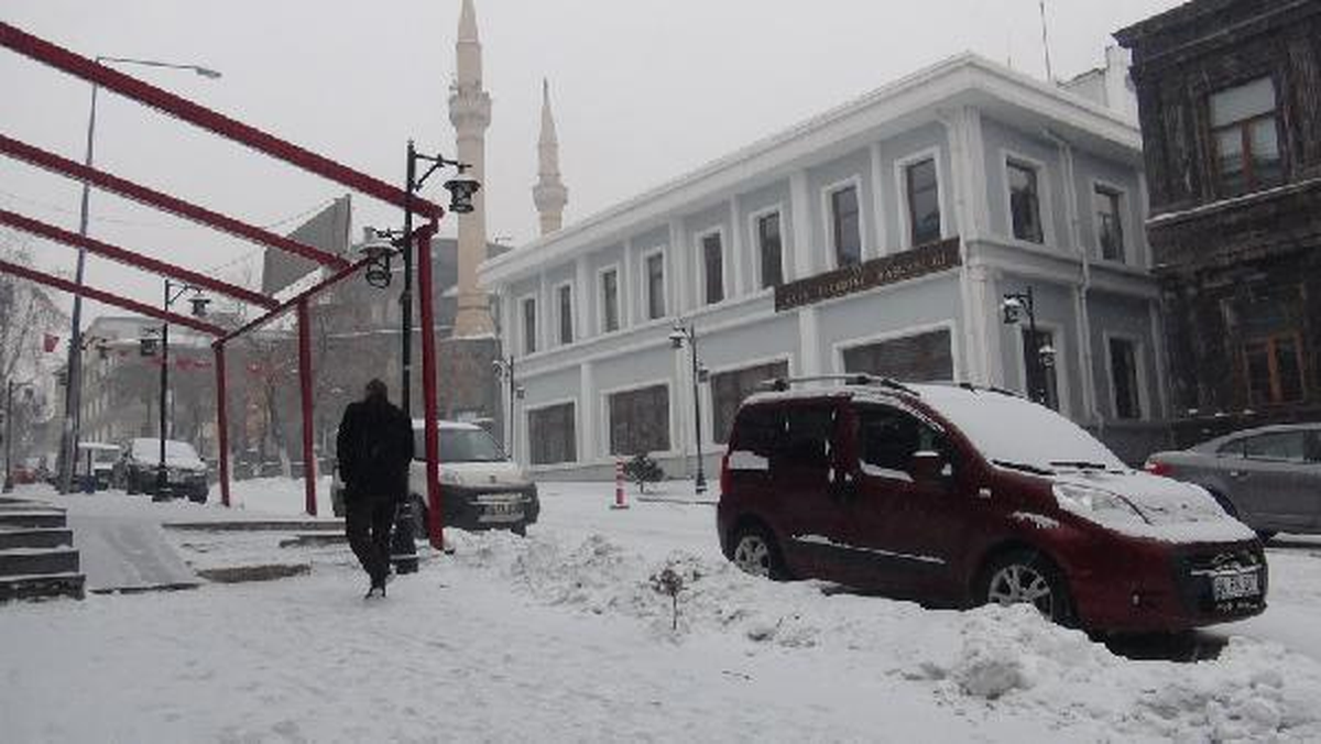 Doğu\'da Kar Yağışı Başladı