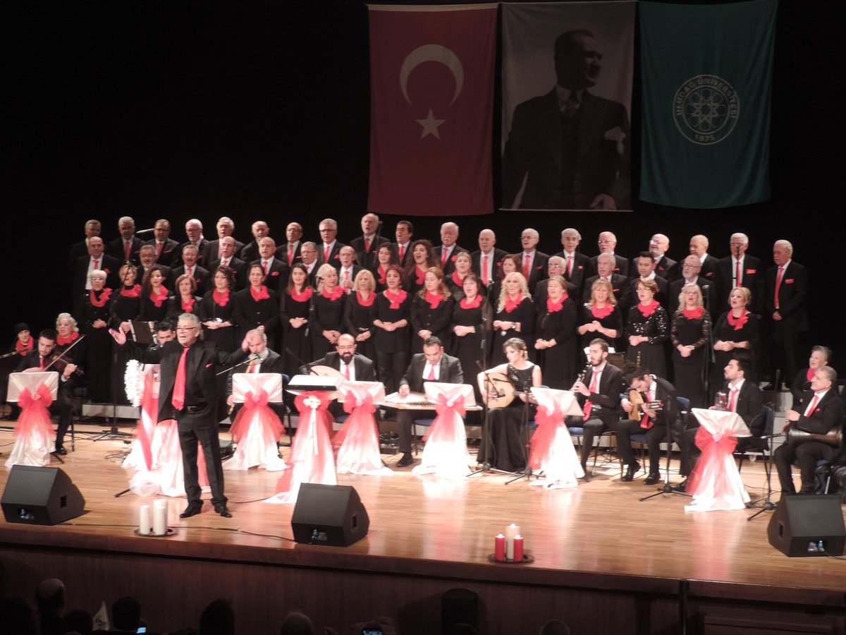 \'En Uzun Gecede Bir Faslı Ömür\'