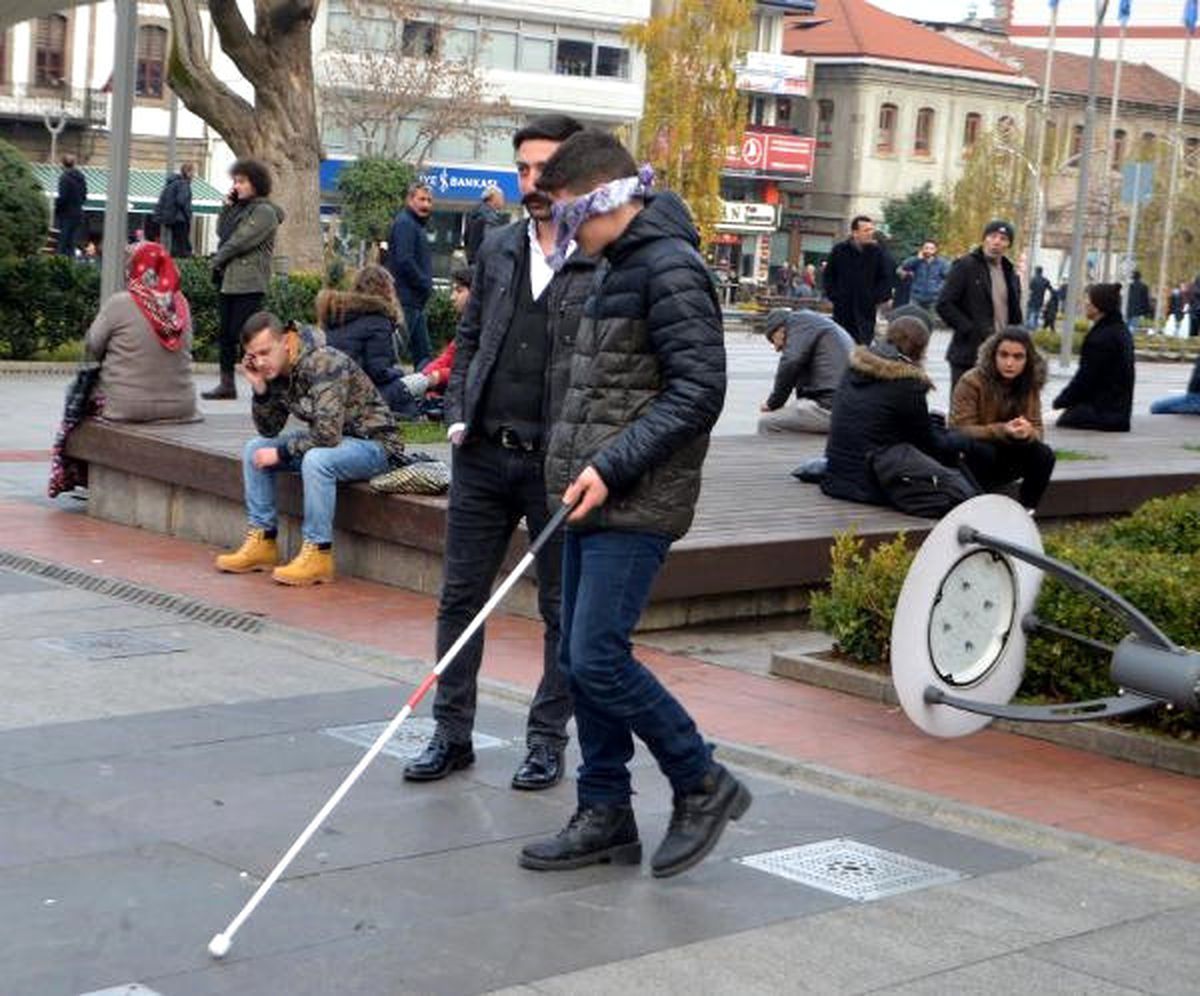 Engellilerle Empati Yaptılar
