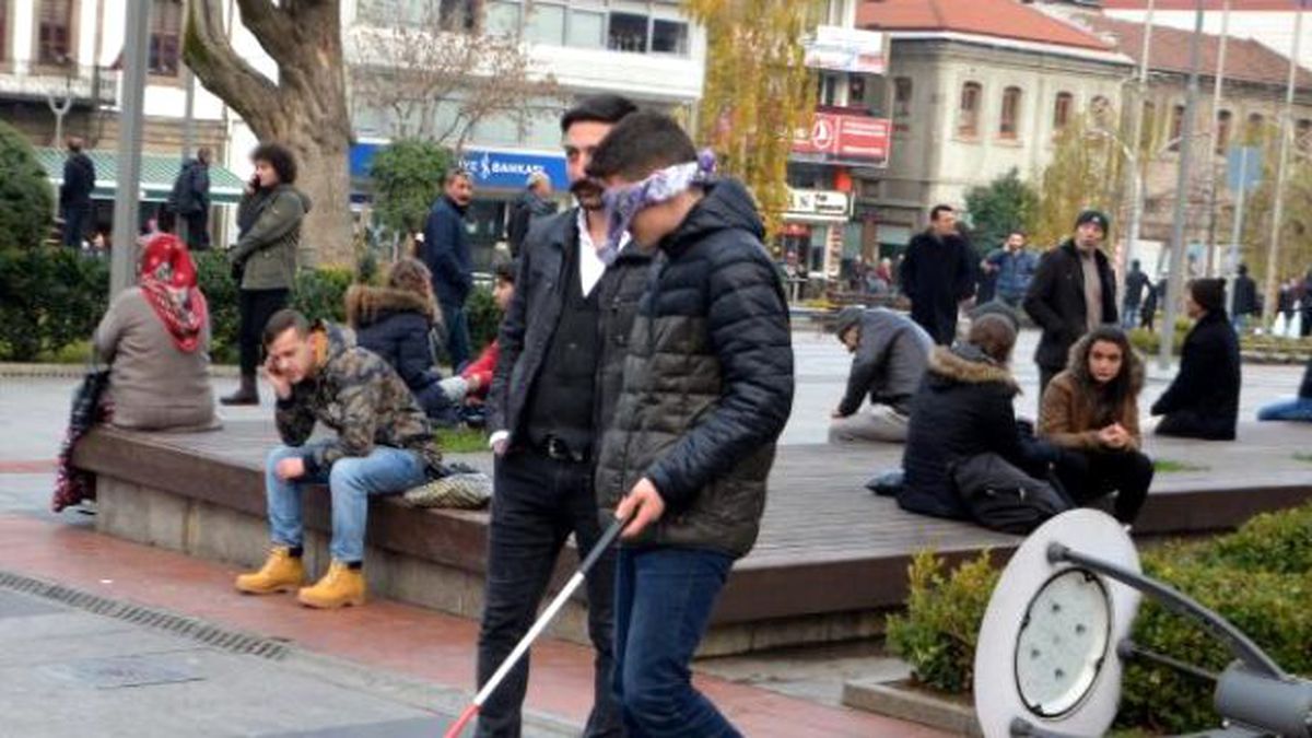 Engellilerle Empati Yaptılar