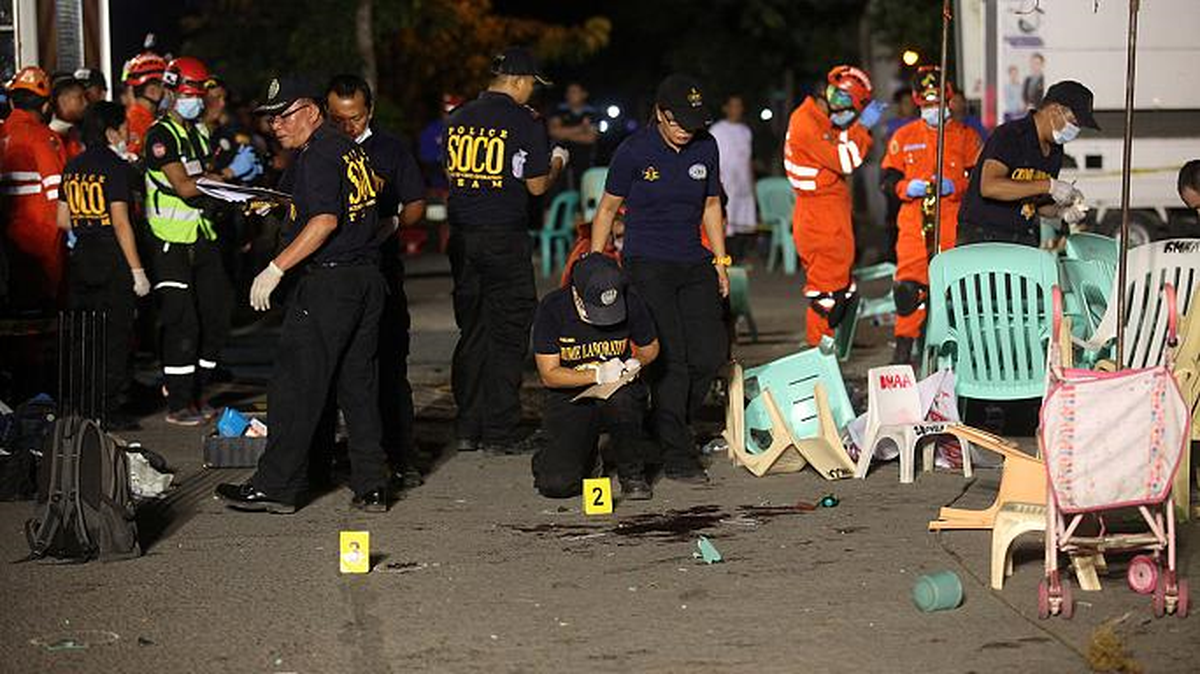 Filipinler\'de Bombalı Saldırı