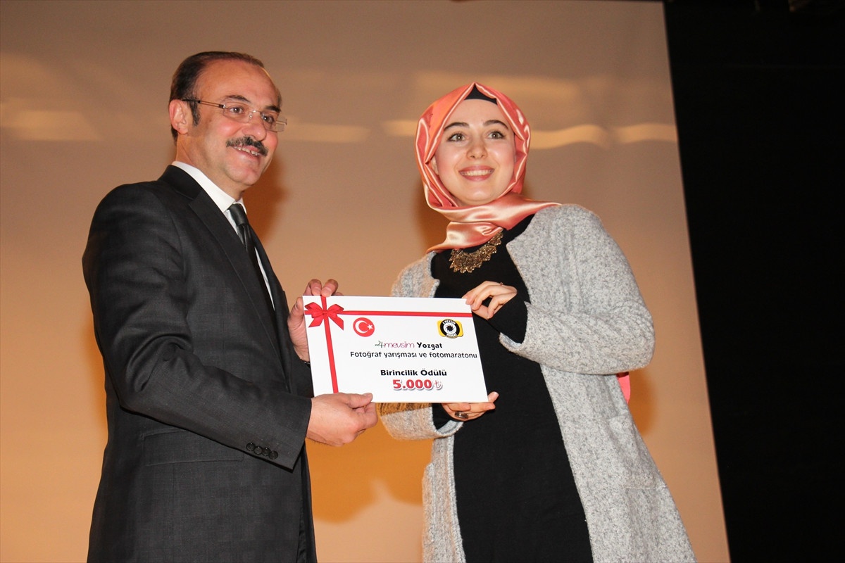 Fotoğraf Yarışmasında Dereceye Girenler Ödüllendirildi