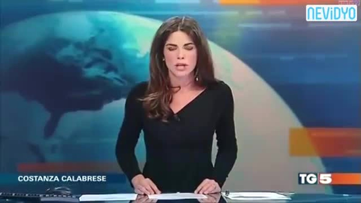 Güzel Spikerin Canlı Yayın Kazası!