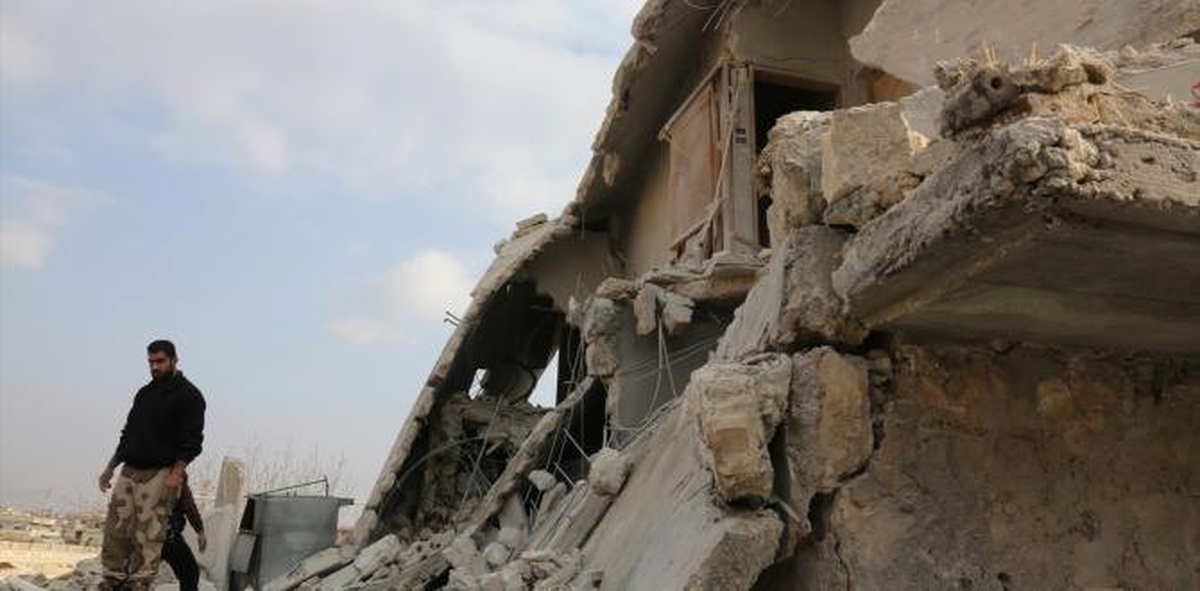 Halep\'in Batısındaki Etarib İlçesine Saldırı