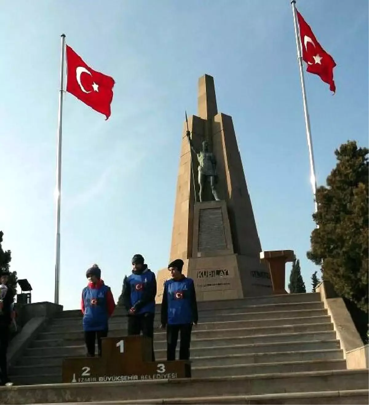 İzmir\'de Kubilay Anısına Koşu