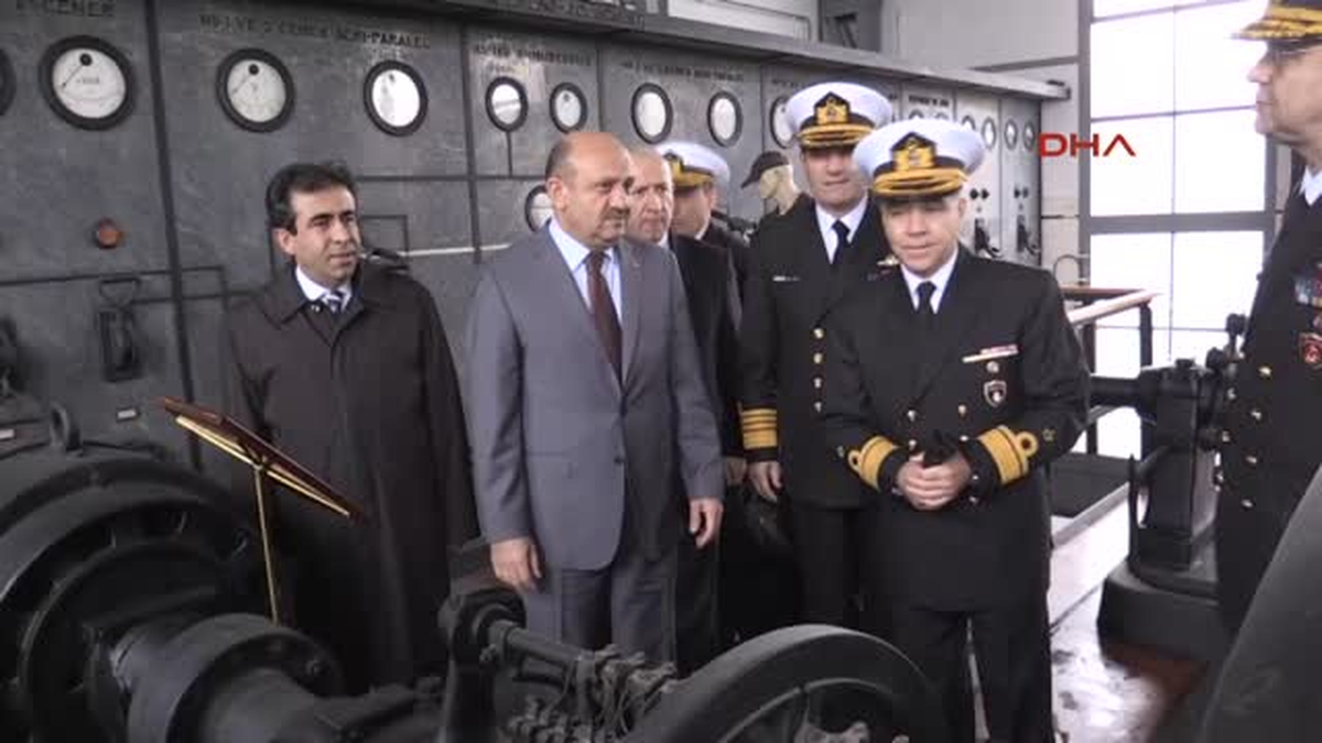 Kocaeli Bakan Işık Gölcük Tersanesi\'ni Ziyaret Etti
