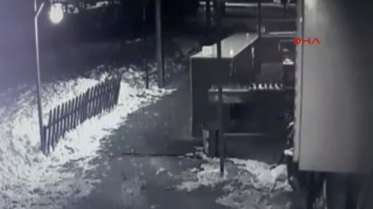 Malatya Kar Maskeli Saldırganlar Kafeyi Böyle Bastı
