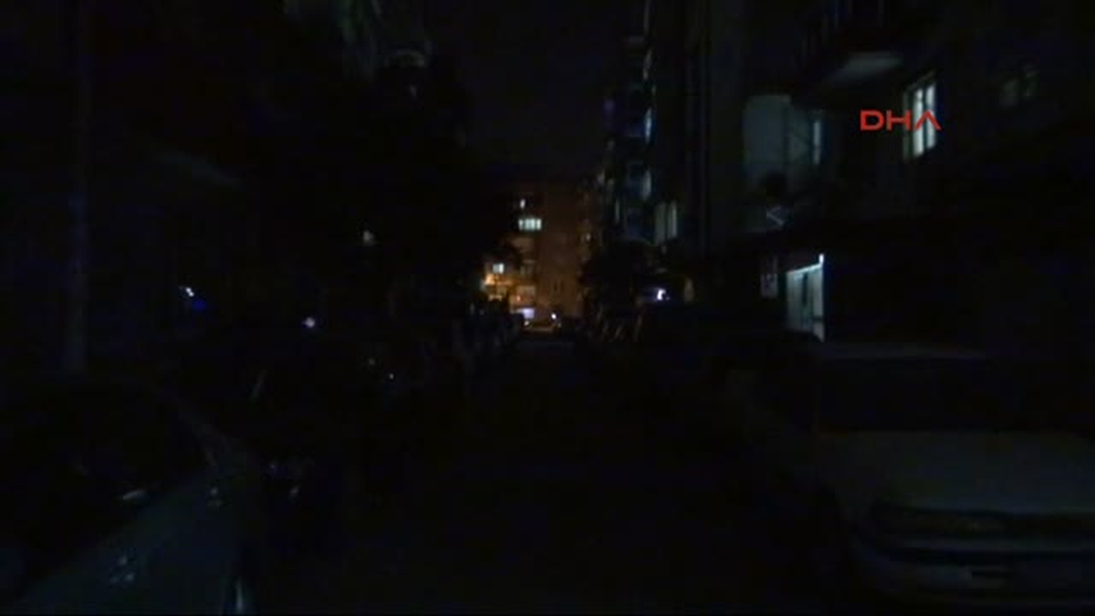 Manisa Mahalle Sakinlerinden El Fenerli Eylem