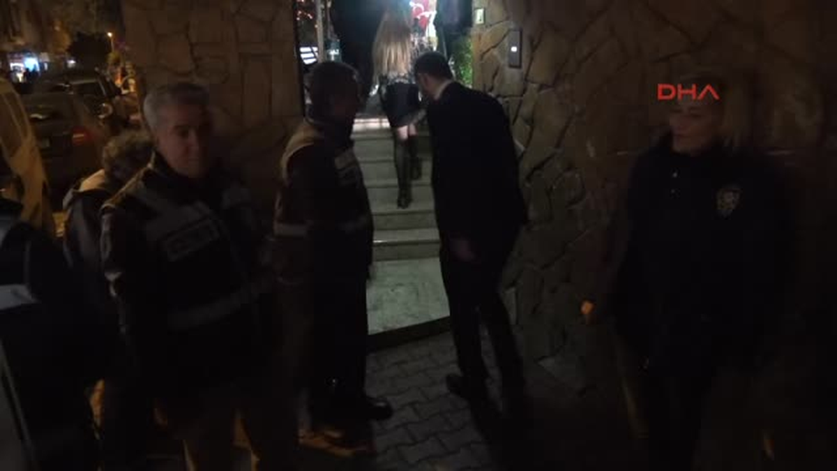 Mersin\'deki Noel Ayininde Şehitler Için Dua Edildi