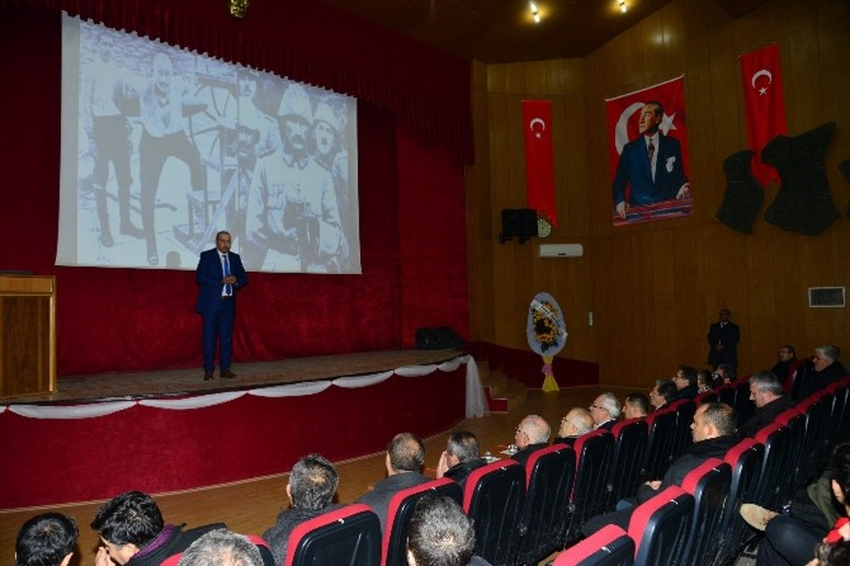 Mustafa Kemal Atatürk\'ün Kırşehir\'e Gelişinin 97. Yıldönümü Kutlama Programı Düzenlendi