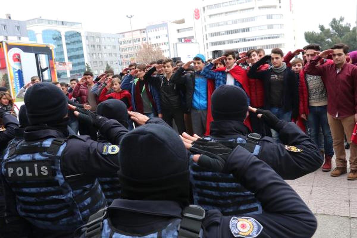 Samsun\'da Terörü Protesto Mitingine 5 Bin Kişi Katıldı