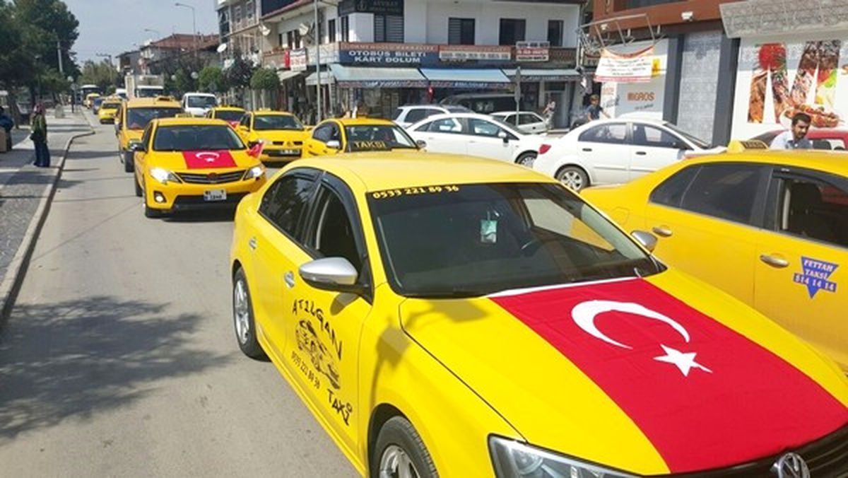 Taksiciler Şehitleri Unutmadı