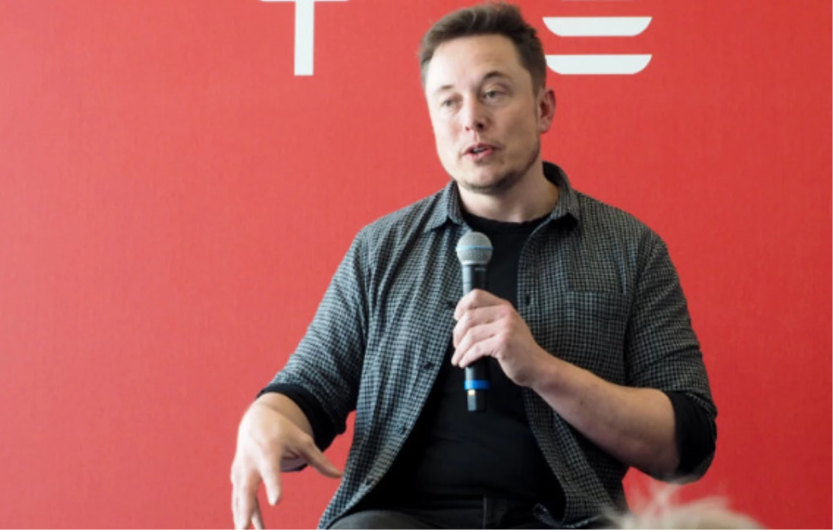 Tesla Yeni Autopilot Özelliğini, Önümüzdeki Hafta Devreye Girebilir