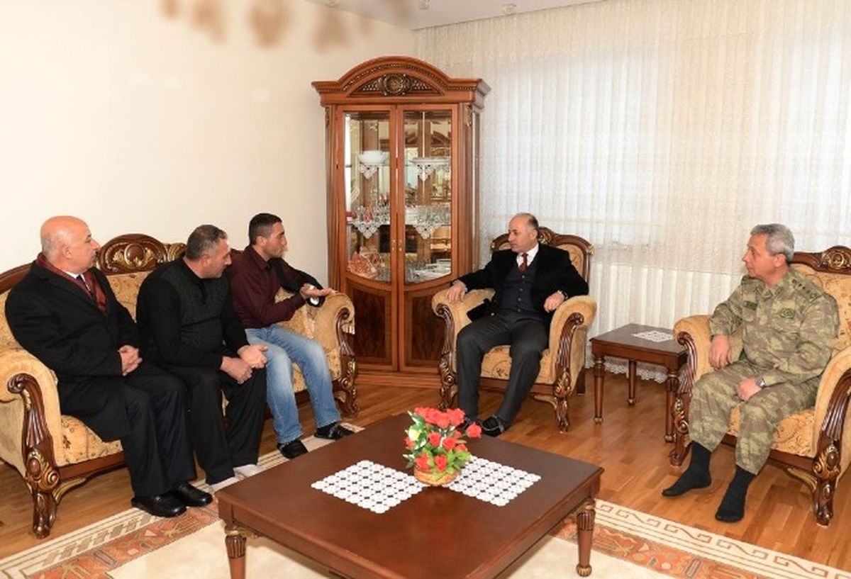Vali Azizoğlu, Kayseri\'de Terör Saldırısında Yaralanan Gaziyi Ziyaret Etti