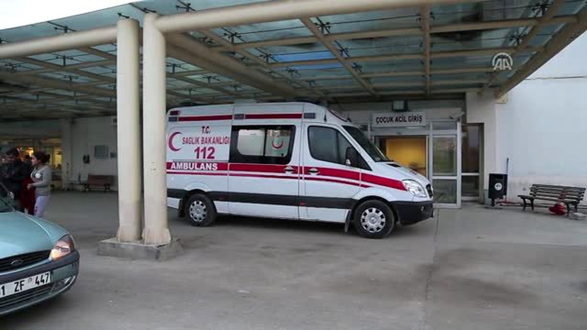 Adana\'da Suriyeli Çocuk Pompalı Tüfekle Başından Vurularak Ağır Yaralandı