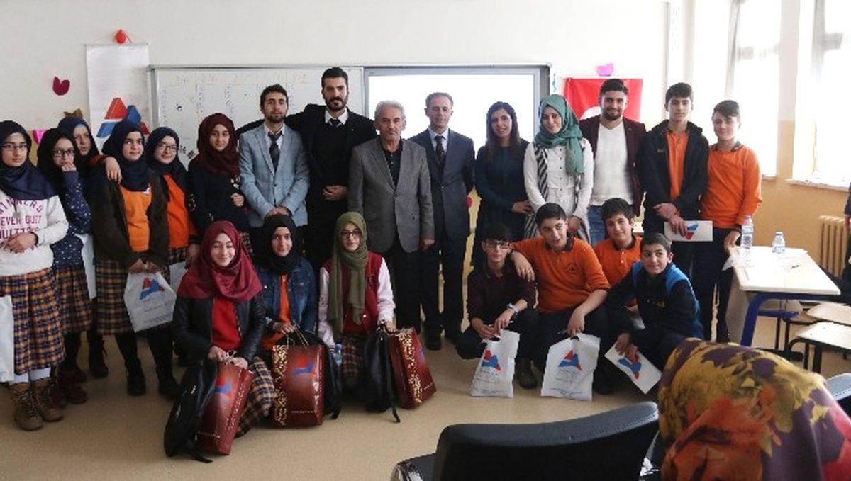 Ağrı İbrahim Çeçen Üniversitesi\'nden Bilgi Yarışması