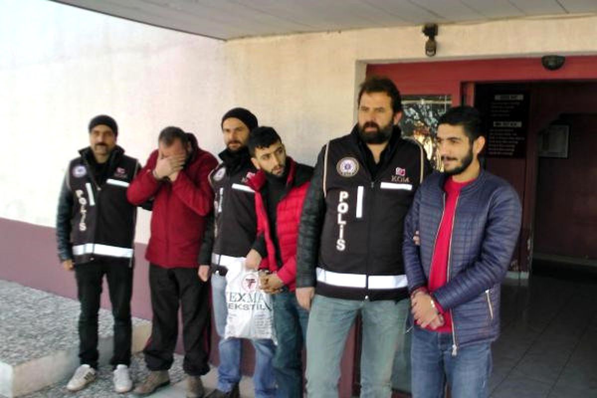 Ayvalık\'ta Uyuşturucu Operasyonu